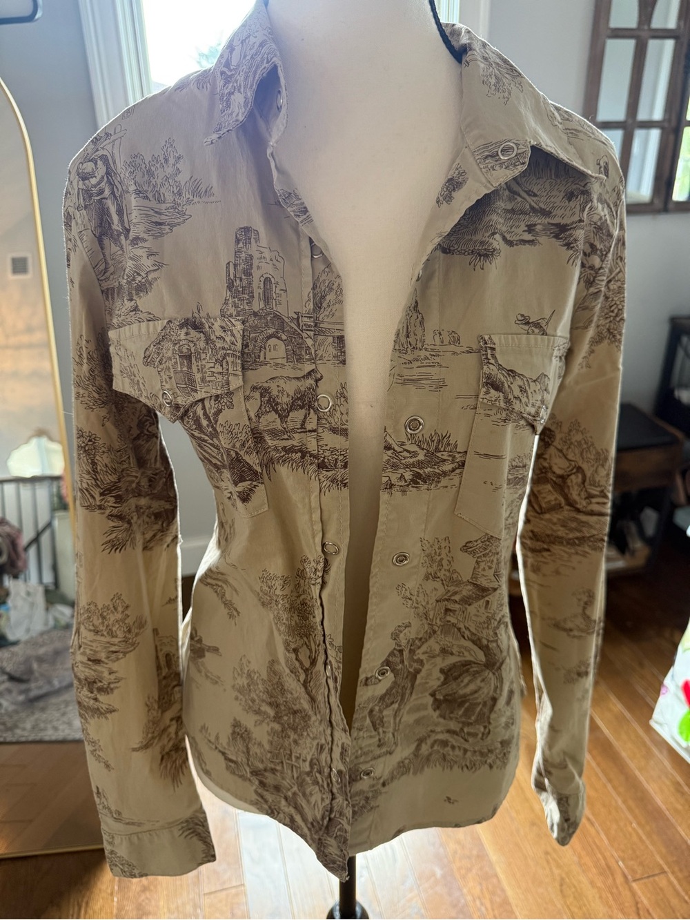 Sanctuary Beige Toile-Print Button Front Cotton Shirt Size Medium